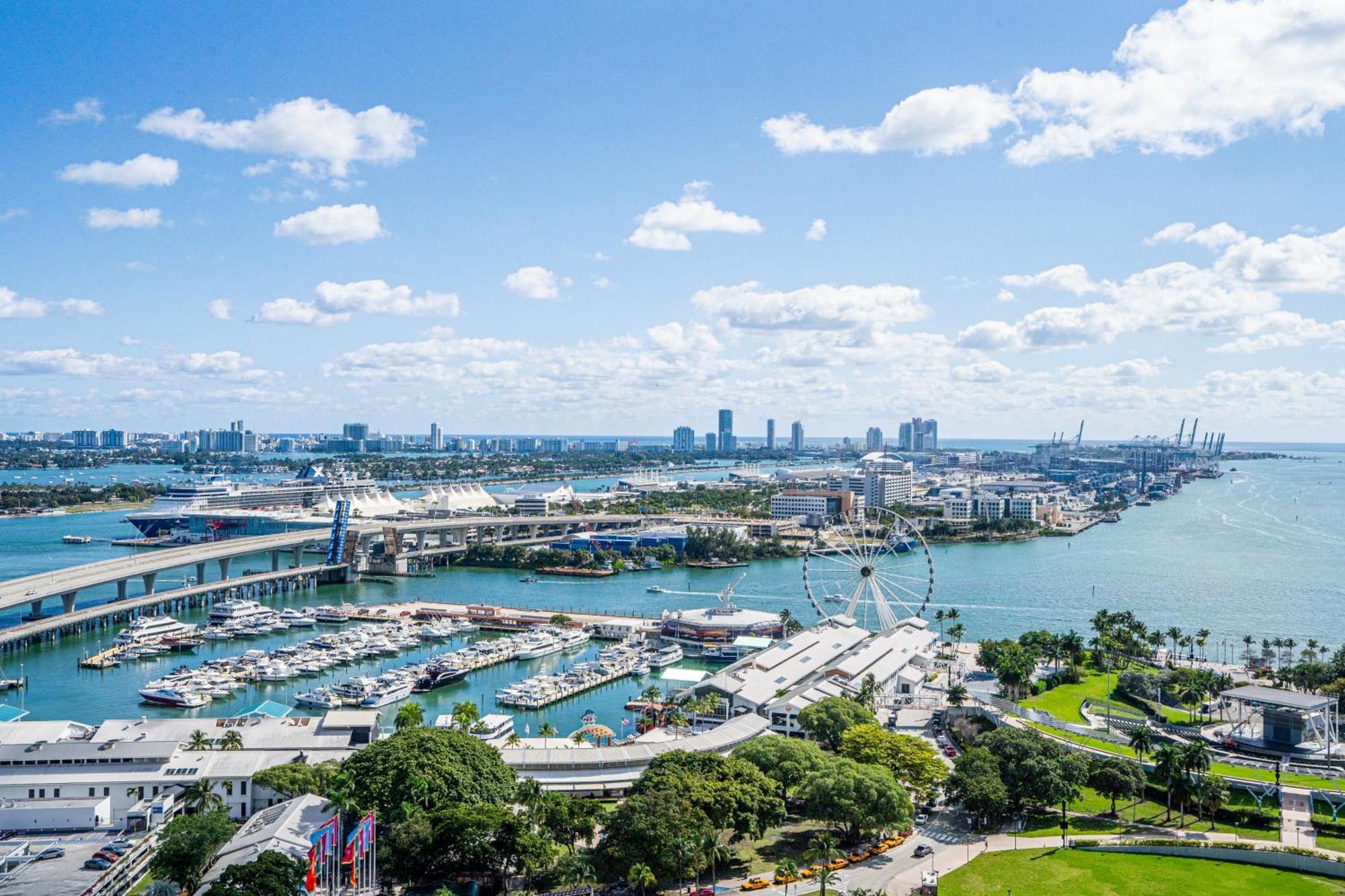 Devereaux Miami Luxury One-Bedroom And Studios Eksteriør billede