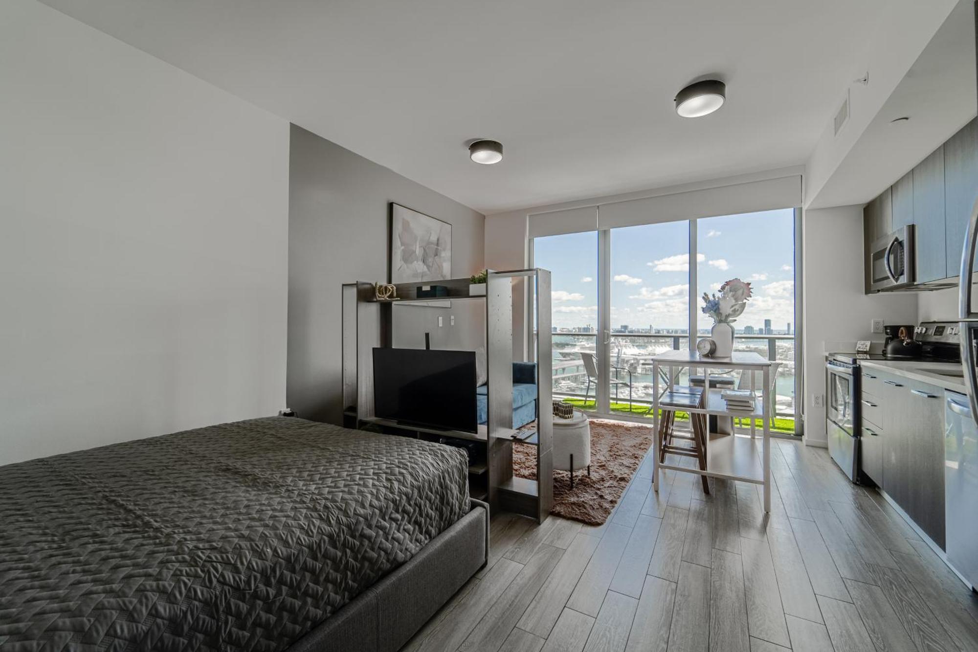 Devereaux Miami Luxury One-Bedroom And Studios Eksteriør billede