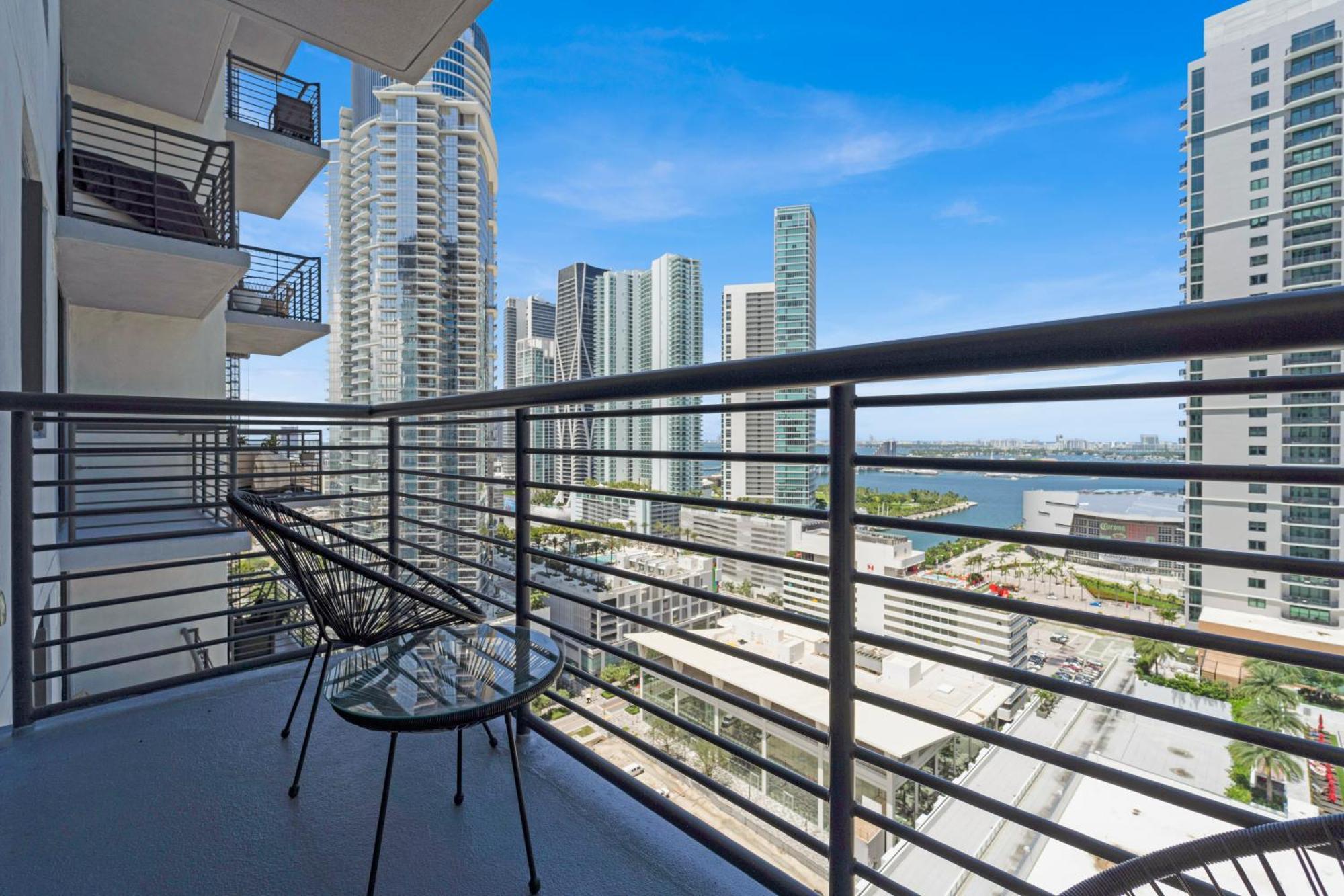 Devereaux Miami Luxury One-Bedroom And Studios Eksteriør billede